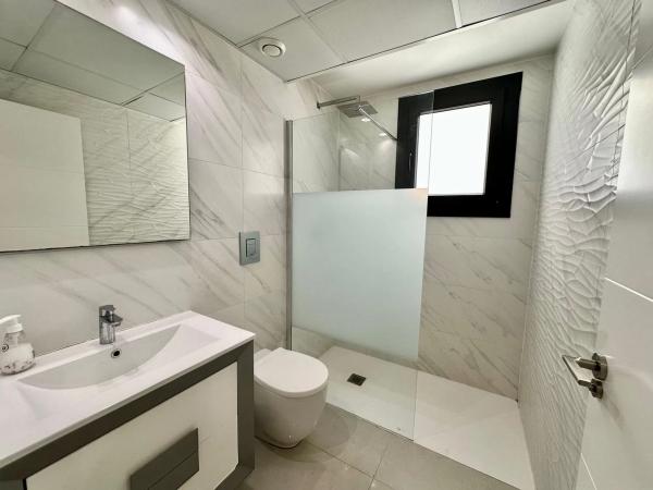 Chalet adosado en calle Orden del Corintio