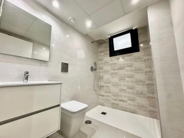 Chalet adosado en calle Orden del Corintio