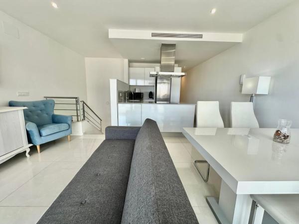 Chalet adosado en calle Orden del Corintio