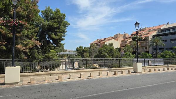 Piso en Barrio Raval de Santa Teresa-El Asilo