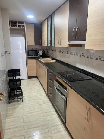 Piso en avenida Costa Blanca, 13