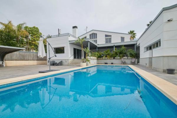 Casa independiente en calle José Antón Agullo