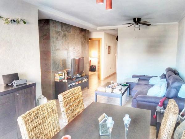 Piso en Arenales del Sol