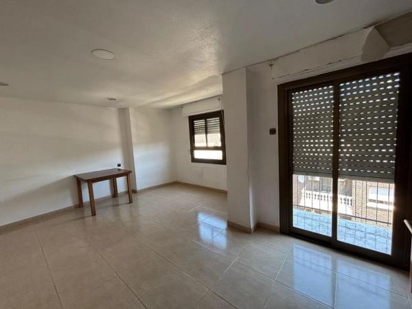 Piso en Barrio Plaza Crevillente-Juzgados