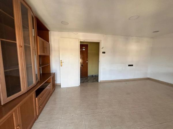 Piso en Barrio Plaza Crevillente-Juzgados