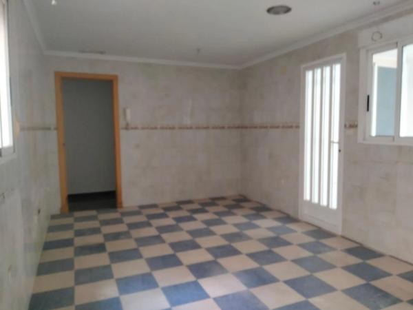 Piso en calle Poeta Miguel Hernandez