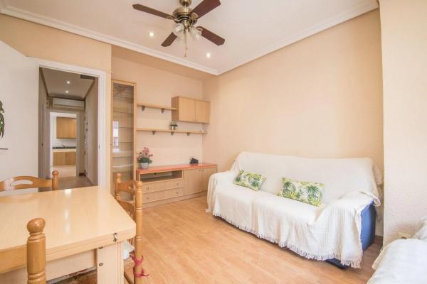 Piso en Barrio Reina Victoria-Miguel Hernández