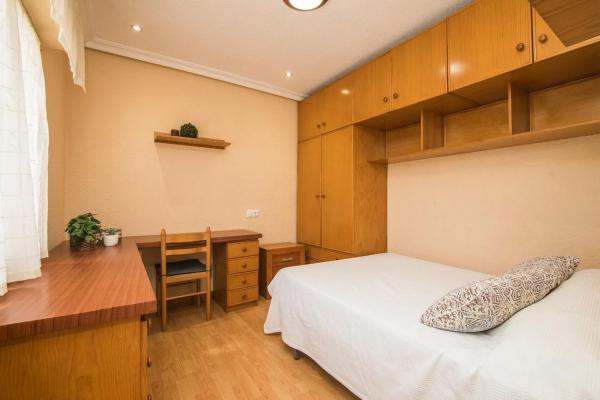 Piso en Barrio Reina Victoria-Miguel Hernández