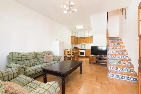 Chalet adosado en calle Canarias