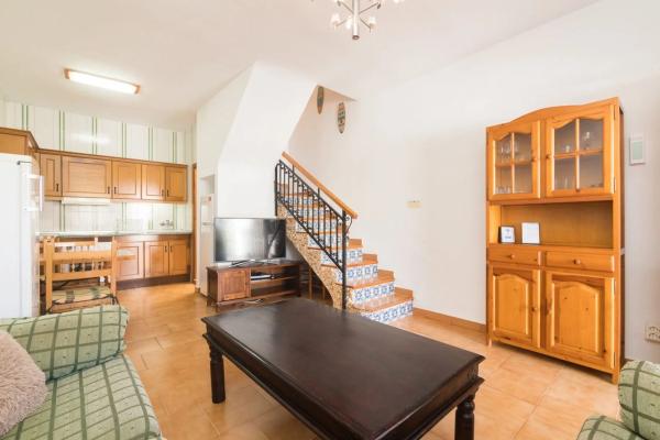 Chalet adosado en calle Canarias