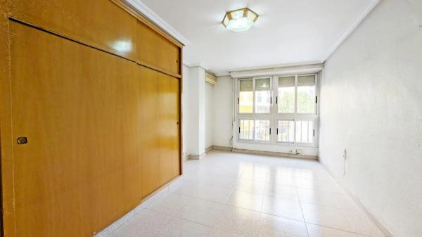 Piso en calle Cristóbal Sanz