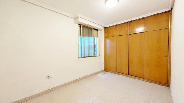 Piso en calle Cristóbal Sanz