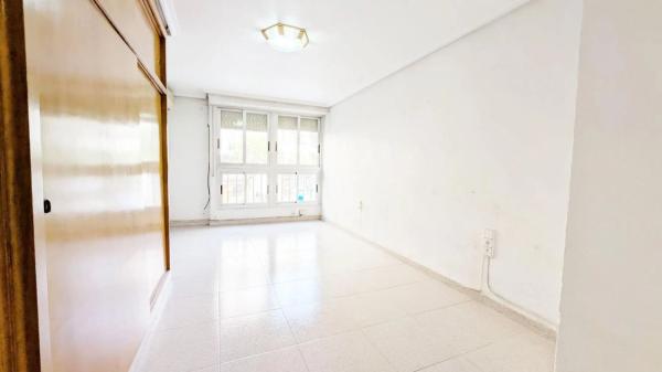 Piso en calle Cristóbal Sanz