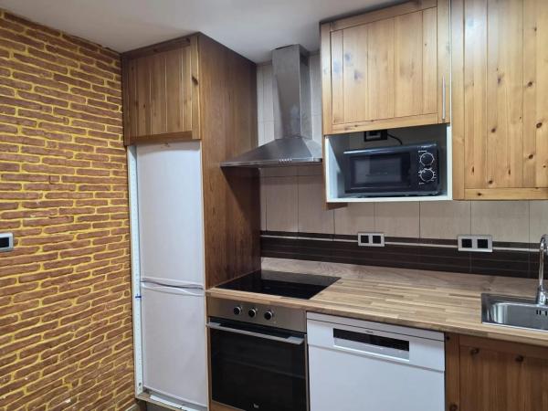 Piso en Barrio Reina Victoria-Miguel Hernández