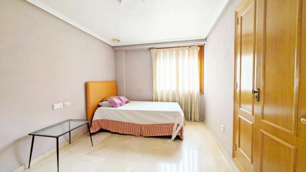 Piso en Barrio Pont Nou-Corazón de Jesús