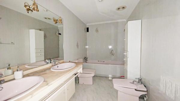 Piso en Barrio Pont Nou-Corazón de Jesús