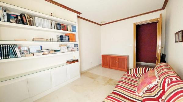 Piso en Barrio Pont Nou-Corazón de Jesús