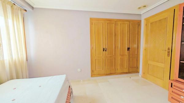 Piso en Barrio Pont Nou-Corazón de Jesús