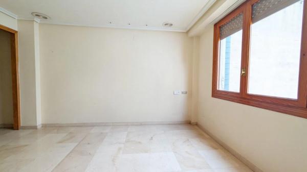 Piso en Barrio Pont Nou-Corazón de Jesús