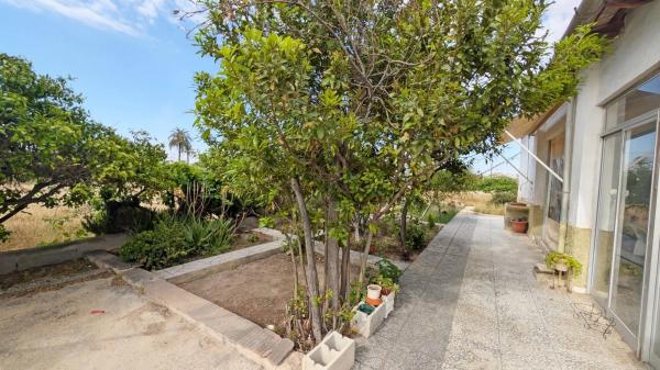 Casa independiente en avenida d'Algoda