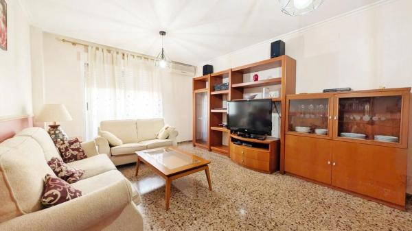 Piso en calle de Maximilia Thous