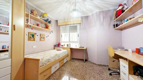 Piso en calle de Maximilia Thous