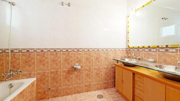 Piso en calle de Maximilia Thous