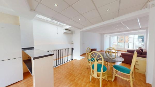 Chalet adosado en calle del Teular