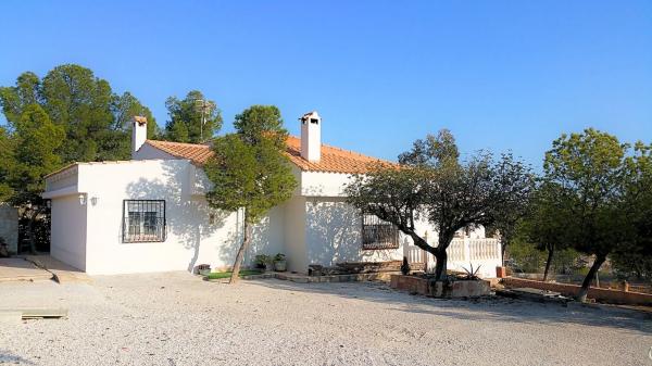 Casa independiente en calle El Romeral, 64