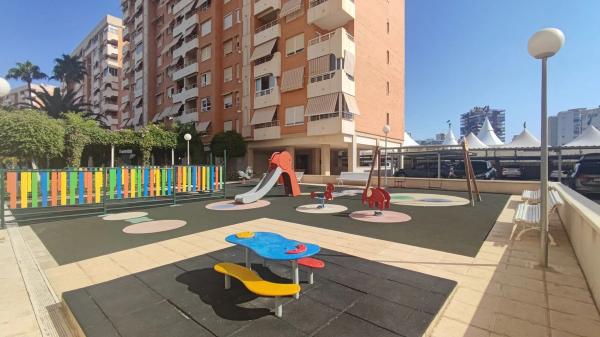 Piso en avenida Oviedo, 4