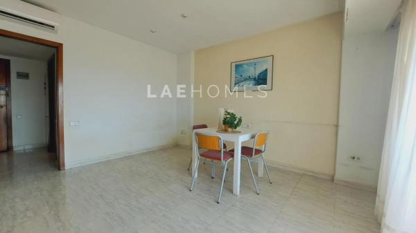 Estudio en calle Poeta Vila y Blanco, 4