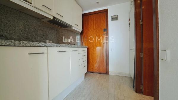 Estudio en calle Poeta Vila y Blanco, 4