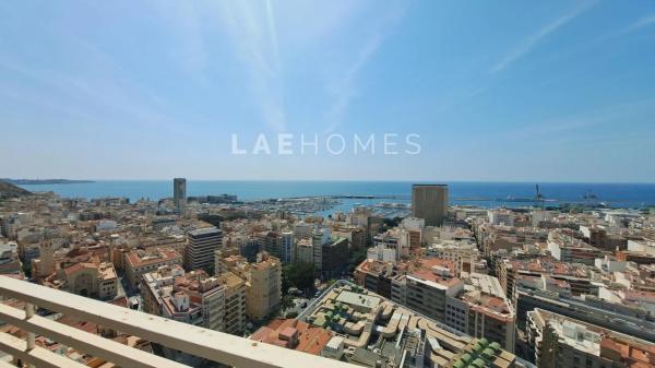 Estudio en calle Poeta Vila y Blanco, 4