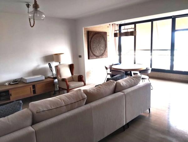 Piso en calle de las Redes