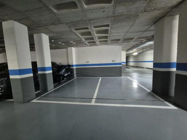 Piso en avenida Deportista Isabel Fernández, 2