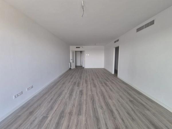 Piso en avenida Deportista Isabel Fernández, 2