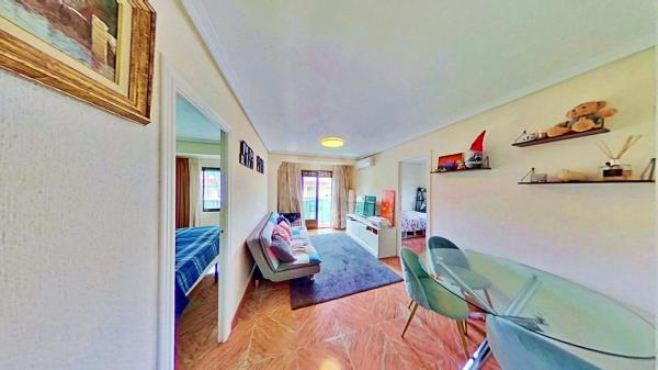 Piso en calle Doña Dolsa, 8