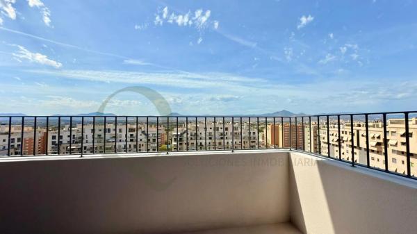 Dúplex en calle Periodista Asuncion Valdes