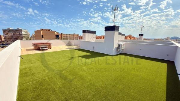 Dúplex en calle Periodista Asuncion Valdes