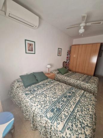 Piso en calle Doña Dolsa, 2