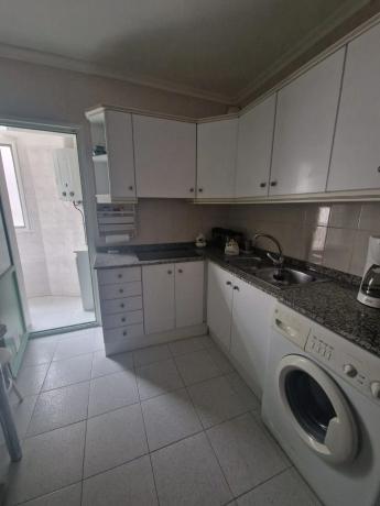 Piso en calle Doña Dolsa, 2