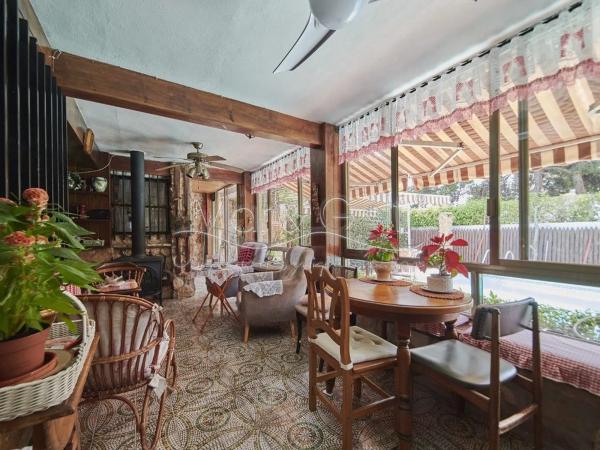 Chalet pareado en avenida Albufereta, 81 -73