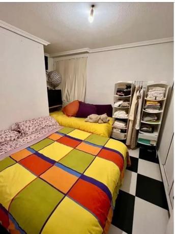 Piso en calle los Pueblos, 3