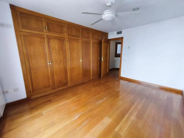 Piso en avenida de Ramón y Cajal, 10