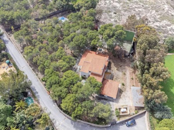 Casa independiente en calle Loma Hermosa, 6