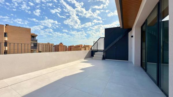 Ático en calle Periodista Asuncion Valdes, 13