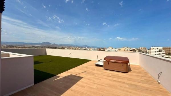 Ático en calle Periodista Asuncion Valdes, 13