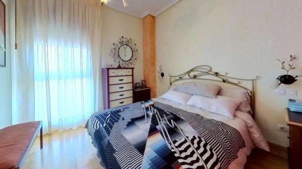 Piso en Avenida Medico Ricardo Ferre, 42