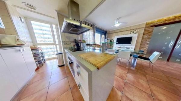 Piso en Avenida Medico Ricardo Ferre, 42