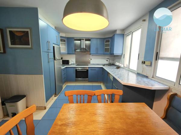 Piso en calle Reyes Católicos